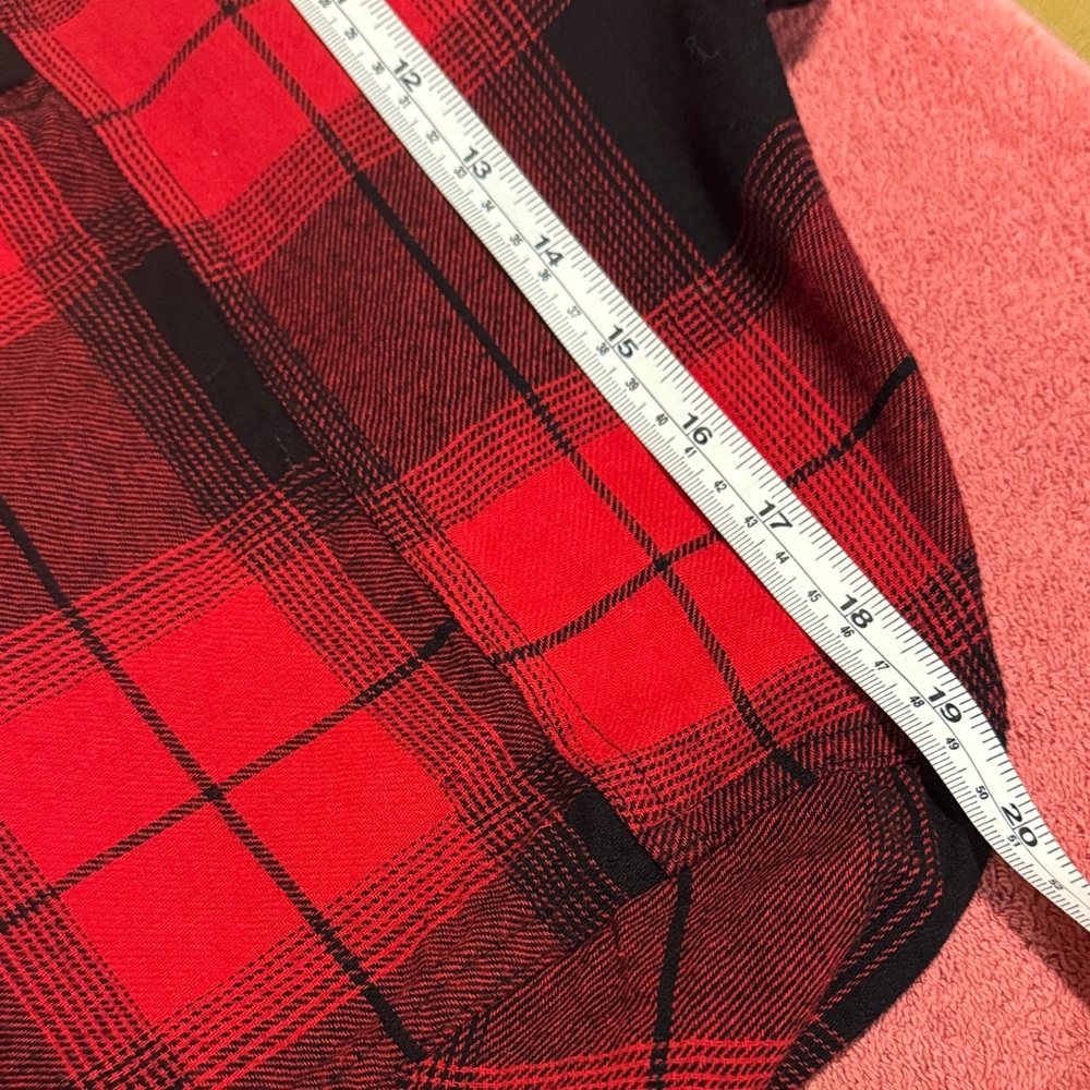 Old Navy Red and Black Plaid Button-Up Shirt Jacket - Picture 8 of 10